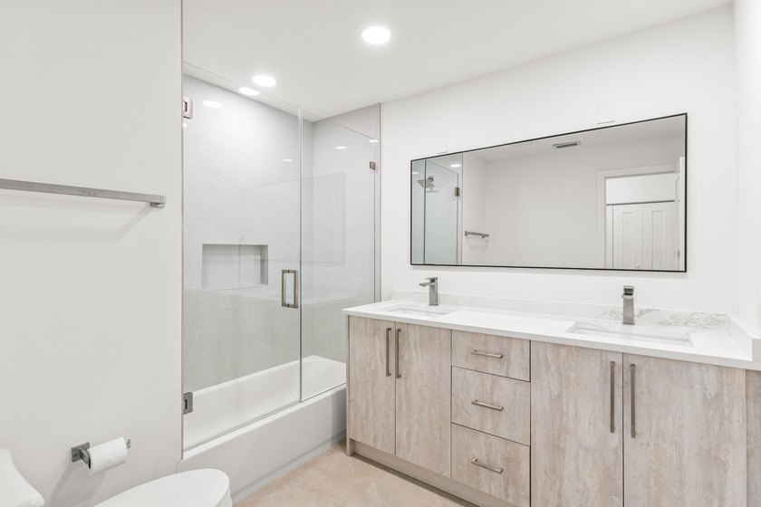 Stunning Modern Home with Heated Pool! Situated in desirable - photo 33