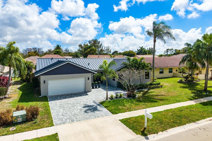 Stunning Modern Home with Heated Pool! Situated in desirable - photo 42