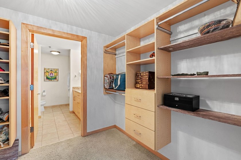 Enjoy the excitement of urban living in the heart of the Mill - photo 18