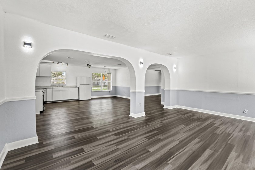Charming 3-bedroom pool home in a great Port St. Lucie location! - photo 9