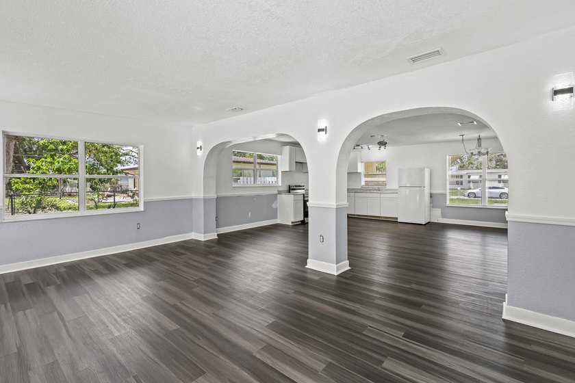 Charming 3-bedroom pool home in a great Port St. Lucie location! - photo 10