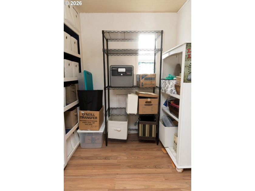 Welcome to this well kept 2 bedroom, 2 bathroom single-wide - photo 25