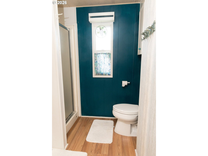 Welcome to this well kept 2 bedroom, 2 bathroom single-wide - photo 26