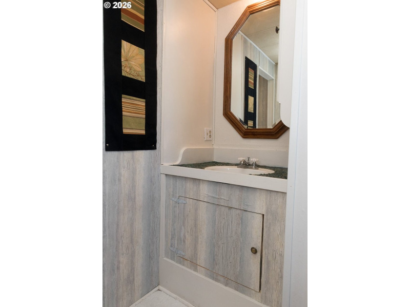 Welcome to this well kept 2 bedroom, 2 bathroom single-wide - photo 27