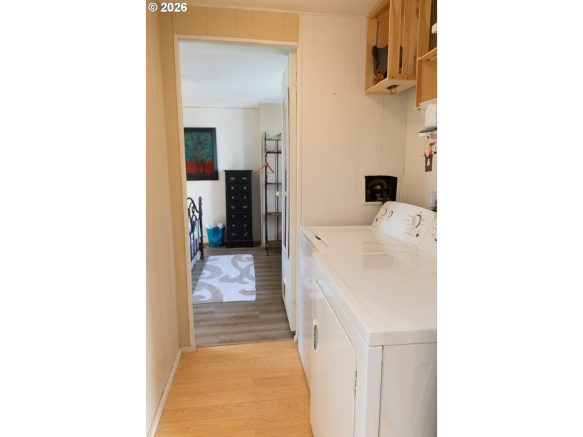 Welcome to this well kept 2 bedroom, 2 bathroom single-wide - photo 28