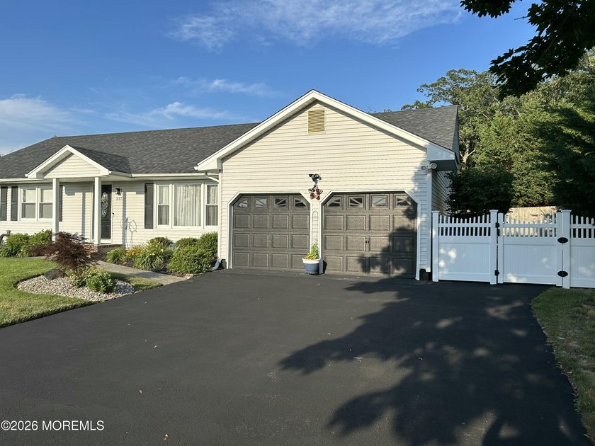 Welcome to this beautifully renovated, move-in-ready ranch in - photo 2
