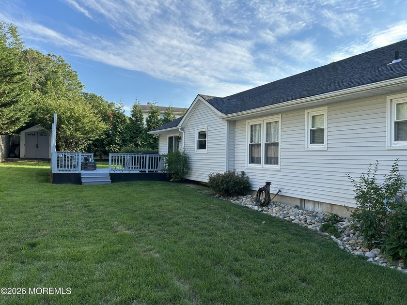 Welcome to this beautifully renovated, move-in-ready ranch in - photo 7