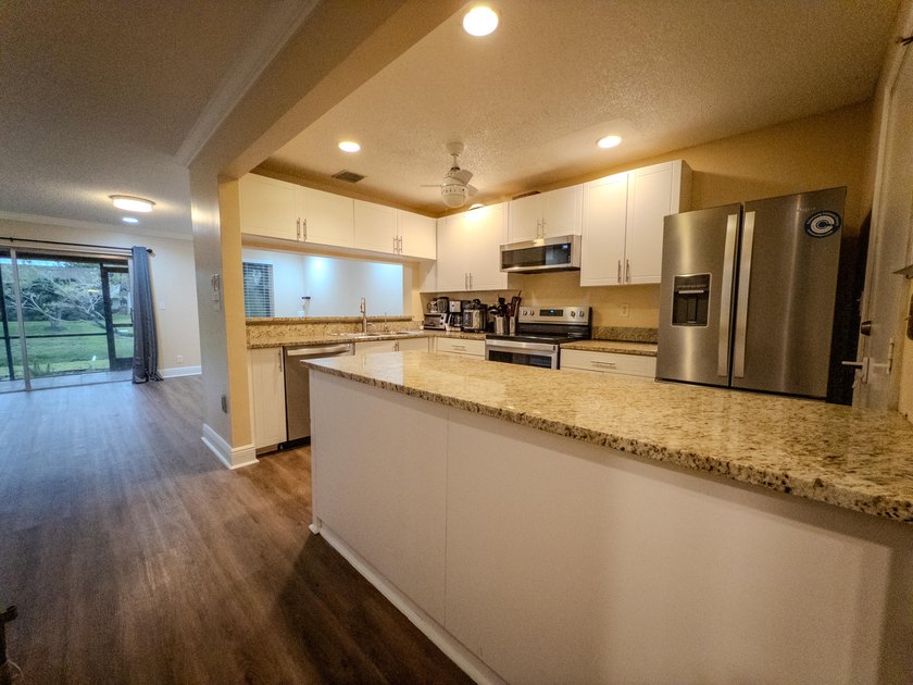 ACT FAST - waterfront, gated, investor-friendly! 2-story - photo 13