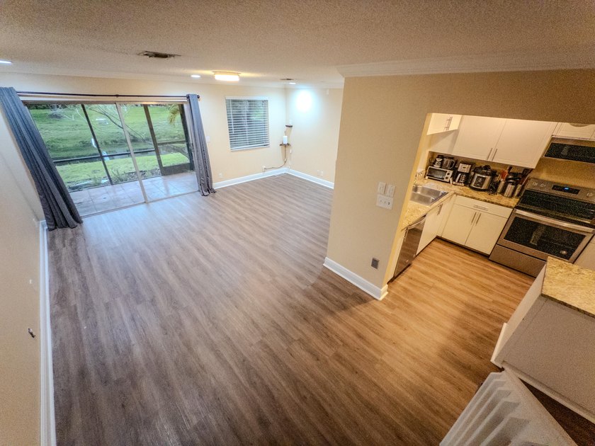 ACT FAST - waterfront, gated, investor-friendly! 2-story - photo 19