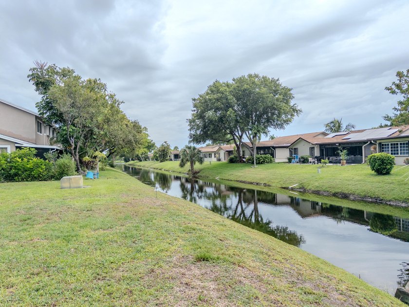 ACT FAST - waterfront, gated, investor-friendly! 2-story - photo 35