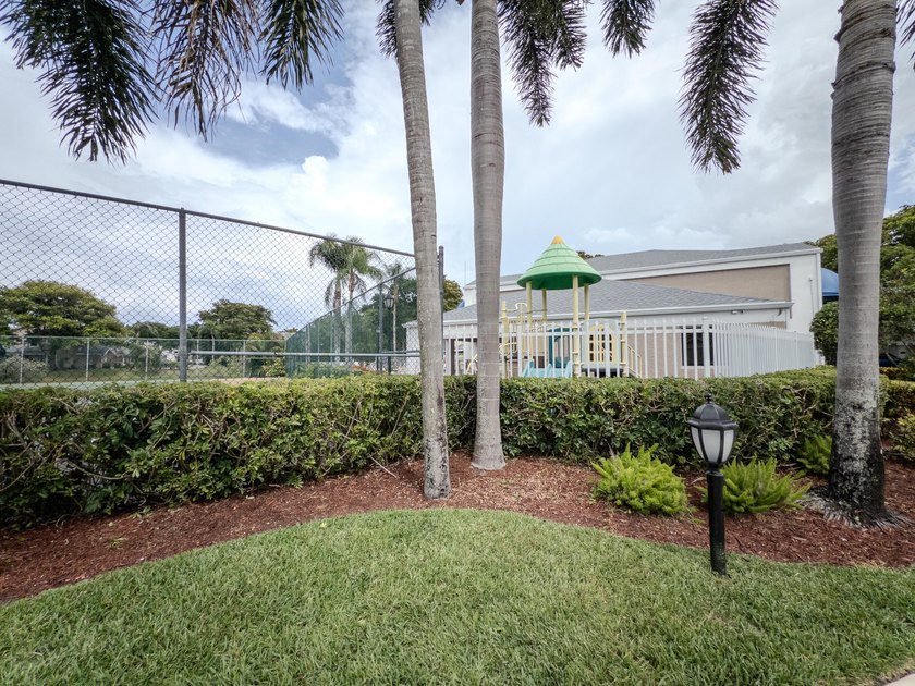 ACT FAST - waterfront, gated, investor-friendly! 2-story - photo 37