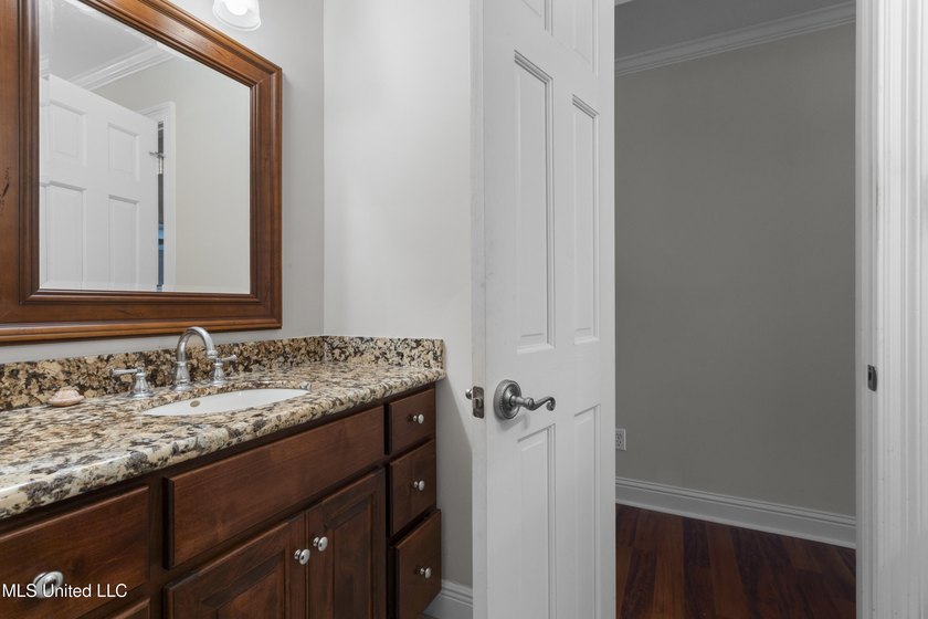 Bayou View Beauty - Perfect for Large or Multi-Generational - photo 29