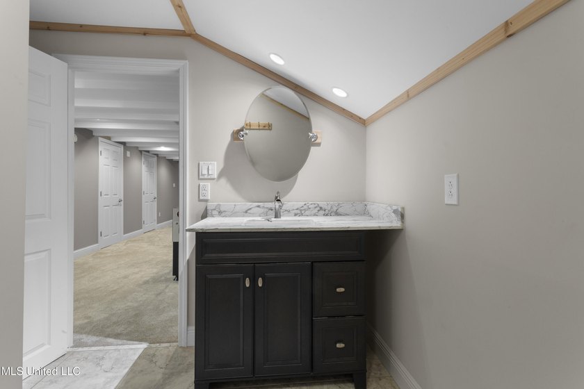 Bayou View Beauty - Perfect for Large or Multi-Generational - photo 41