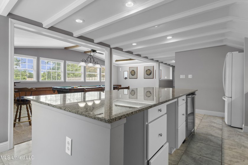 Bayou View Beauty - Perfect for Large or Multi-Generational - photo 49