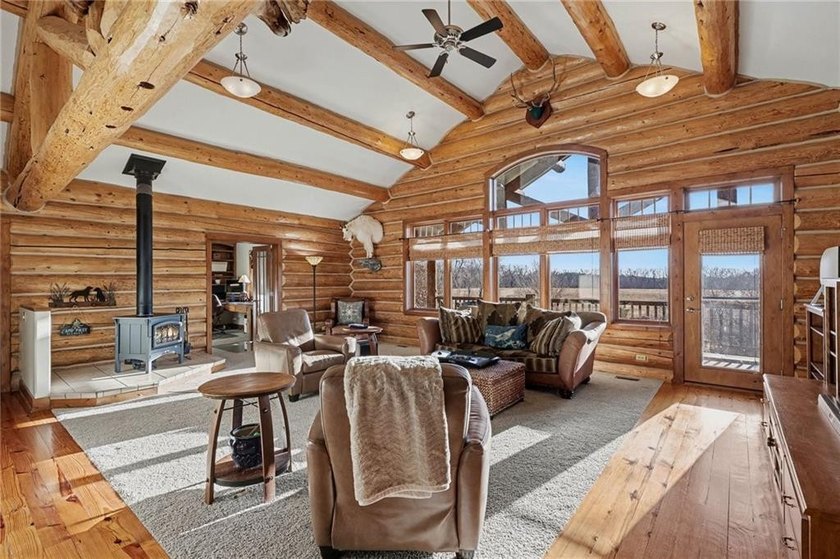 Tucked away on 23 breathtaking acres, this 3,162 sq. ft - photo 8