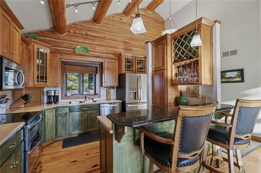 Tucked away on 23 breathtaking acres, this 3,162 sq. ft - photo 10