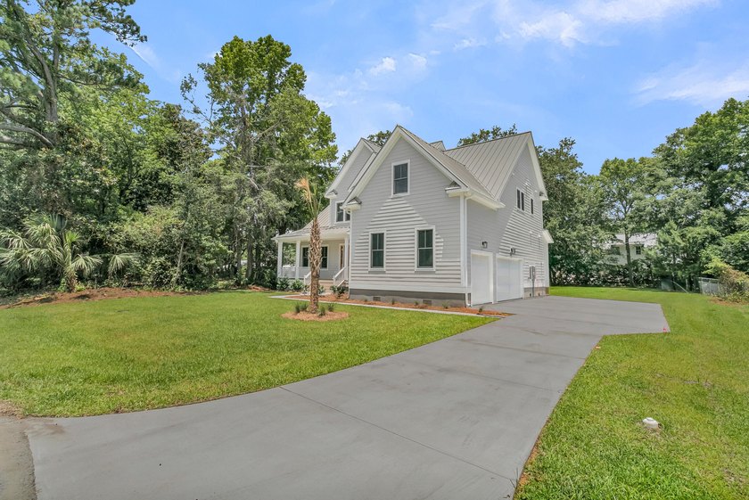 Experience the pinnacle of new construction luxury in this - photo 4