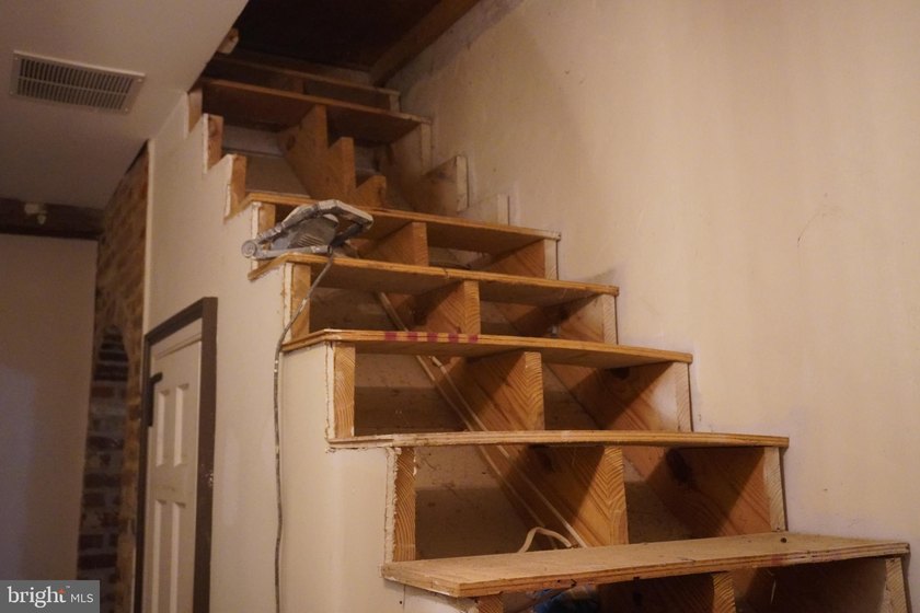 Own a rare piece of Fredericksburg history with this - photo 15