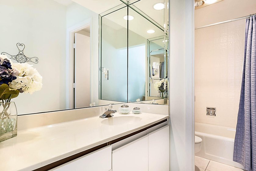 Experience the ultimate in oceanfront luxury with this rarely - photo 27