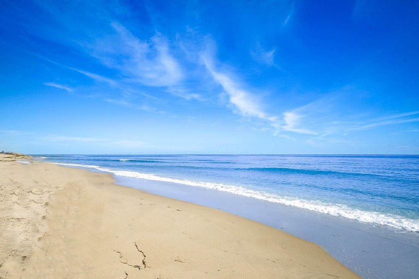 Experience the ultimate in oceanfront luxury with this rarely - photo 43