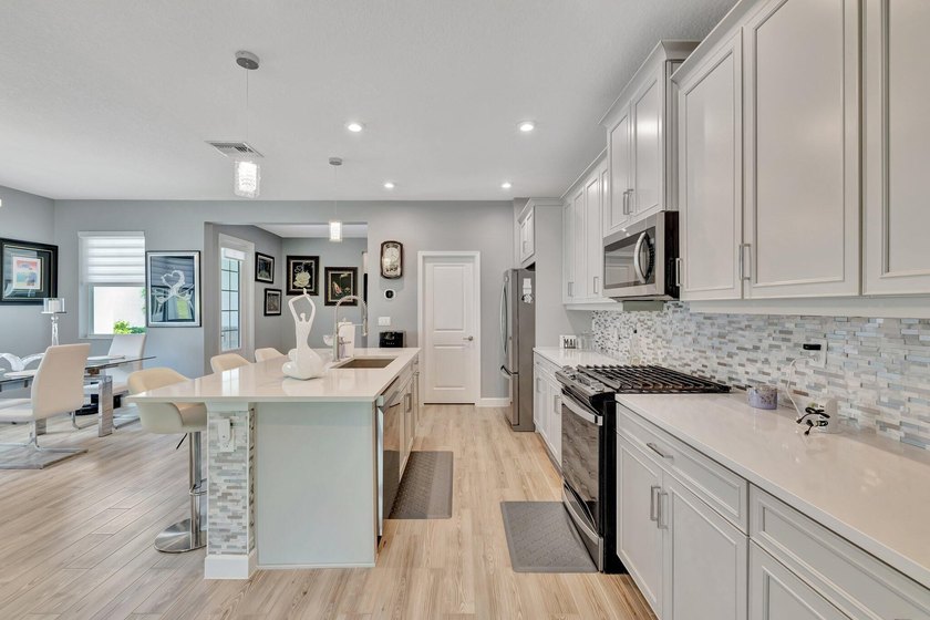 This Eden construction model features 2 nicely sized bedrooms - photo 9