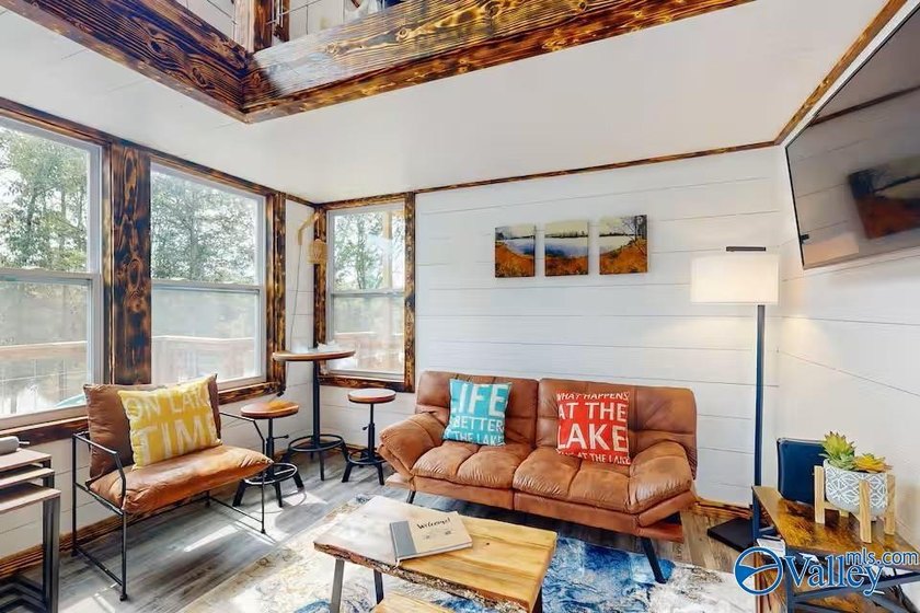 Escape to your own waterfront retreat on Weiss Lake! - photo 6