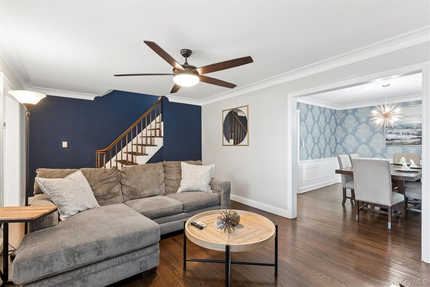 Welcome to this beautifully renovated 3-bedroom, 3-bath Colonial - photo 7