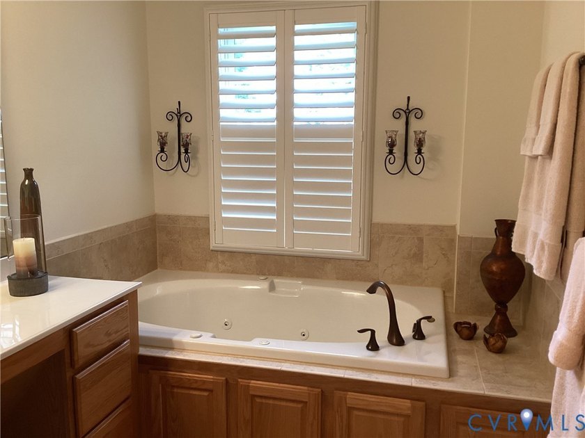Ranch Style Home has it all! Starting with 2 Car Attached Garage - photo 9