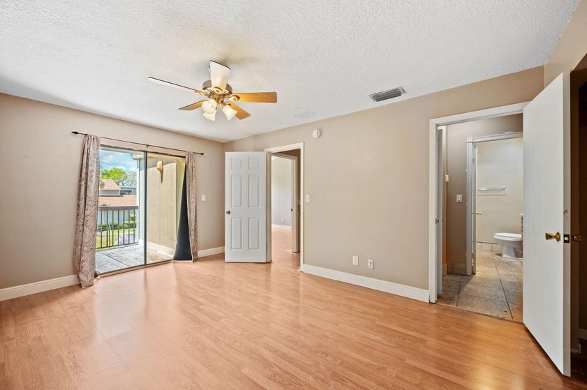Best location in West Broward, Plantation to own this fee simple - photo 15