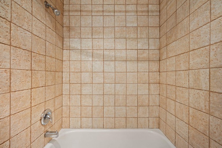 Best location in West Broward, Plantation to own this fee simple - photo 19