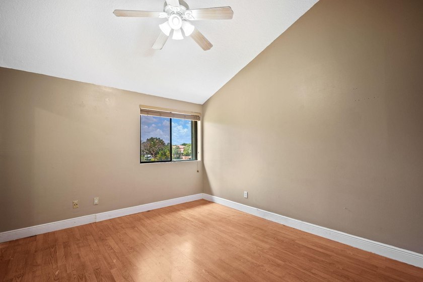 Best location in West Broward, Plantation to own this fee simple - photo 20