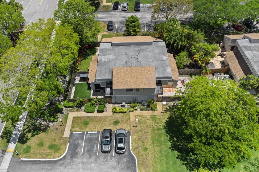 Best location in West Broward, Plantation to own this fee simple - photo 26