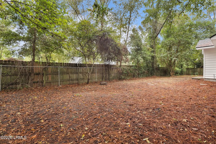 JUST REDUCED! Motivated Sellers! Fully renovated and ready for - photo 44