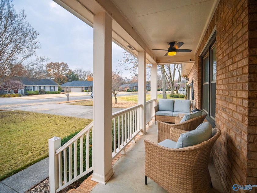 Welcome home to this beautifully renovated 4-bedroom residence - photo 2