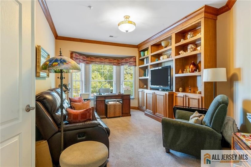 A must-see, this highly desirable 2nd floor Harrington model is - photo 6