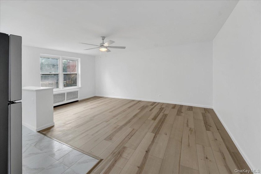 ALL UTILITIES INCLUDED AND FULLY RENOVATED!!!! Welcome to - photo 4