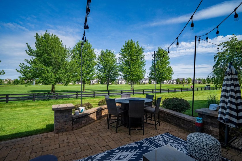 Welcome home to this fabulous 5-Level Split located in the - photo 6