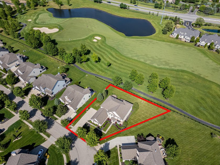 Welcome home to this fabulous 5-Level Split located in the - photo 8