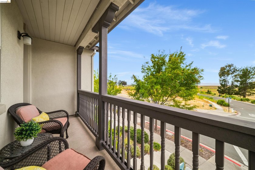 1502 Flagship Drive sits on a generous corner lot in Mare - photo 49