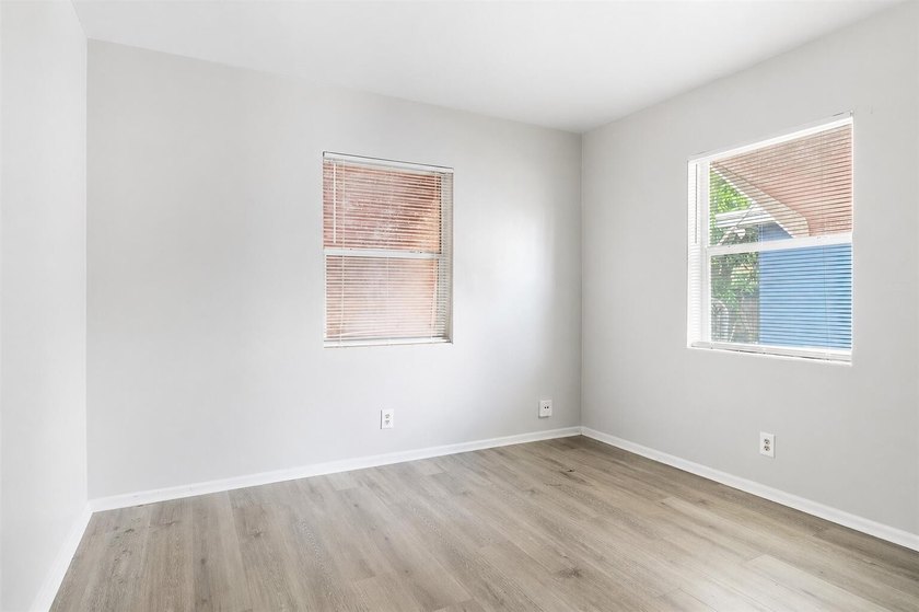 Unapproved Short Sale. Unlock the potential at 131 W 35th St! - photo 3