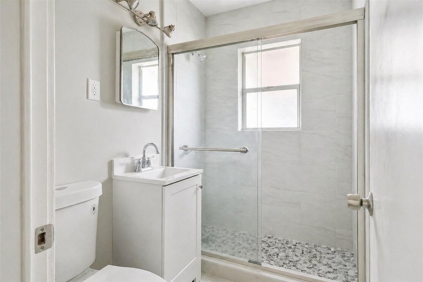 Unapproved Short Sale. Unlock the potential at 131 W 35th St! - photo 5