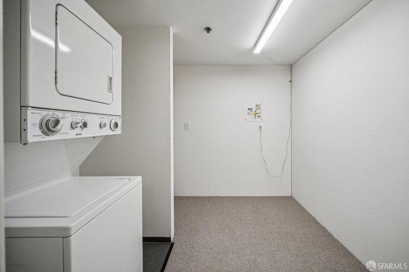 This architecturally notable live/work loft designed by Stanley - photo 24