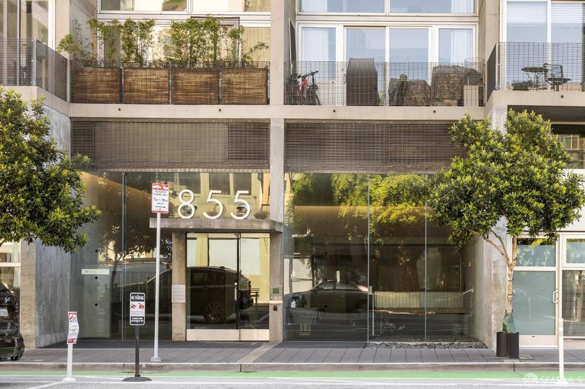 This architecturally notable live/work loft designed by Stanley - photo 38