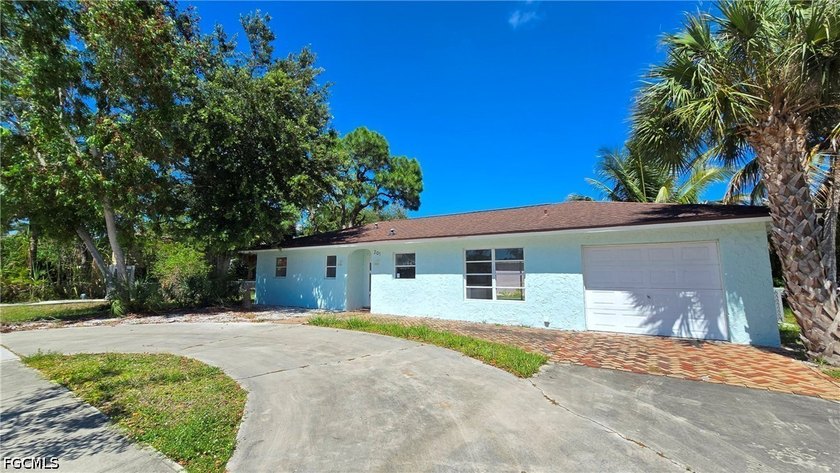 Welcome to the spectacular community of Marco Island. Just - photo 44