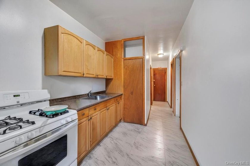 Offer Accepted! Welcome to 634 East 3rd Street, Brooklyn, NY, a - photo 21
