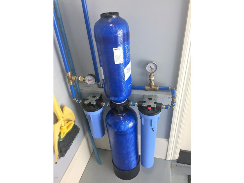 PERFECT in so many ways with a full house water filtration - photo 29