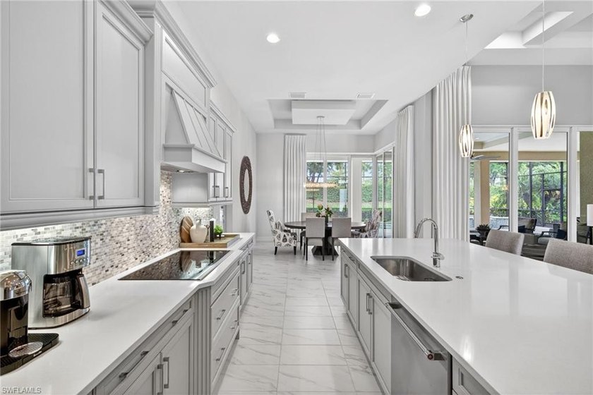 Stunning former *Madison* model home, perfectly positioned on a - photo 10