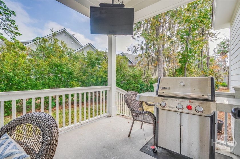 Welcome to this exceptional newer construction 4-bedroom, 5 - photo 45