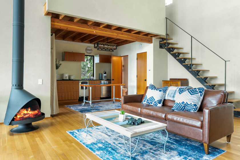 Open Lake Views - Architectural Home - photo 12