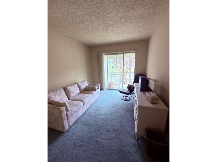 Enjoy relaxed, low-maintenance living in this charming 2nd floor - photo 7